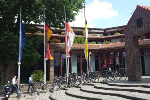 bibliothek_vorderansicht_x600