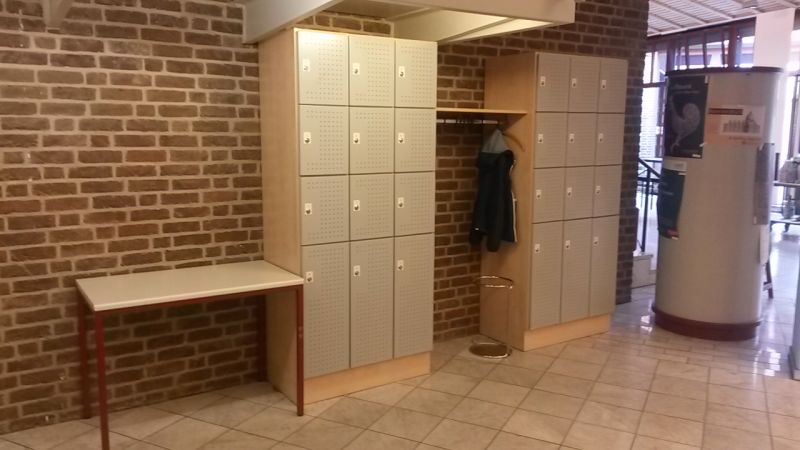 garderobenschrank_800x