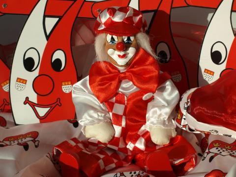 Karneval rot weiss, 800x