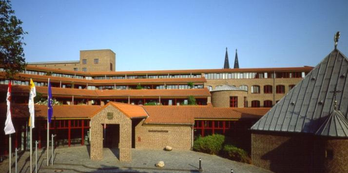 maternushaus_aussenansicht